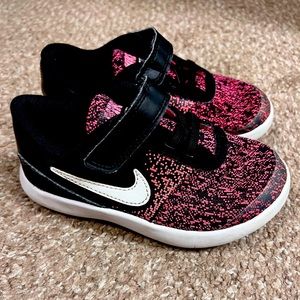Girls Nike shoe size 10C